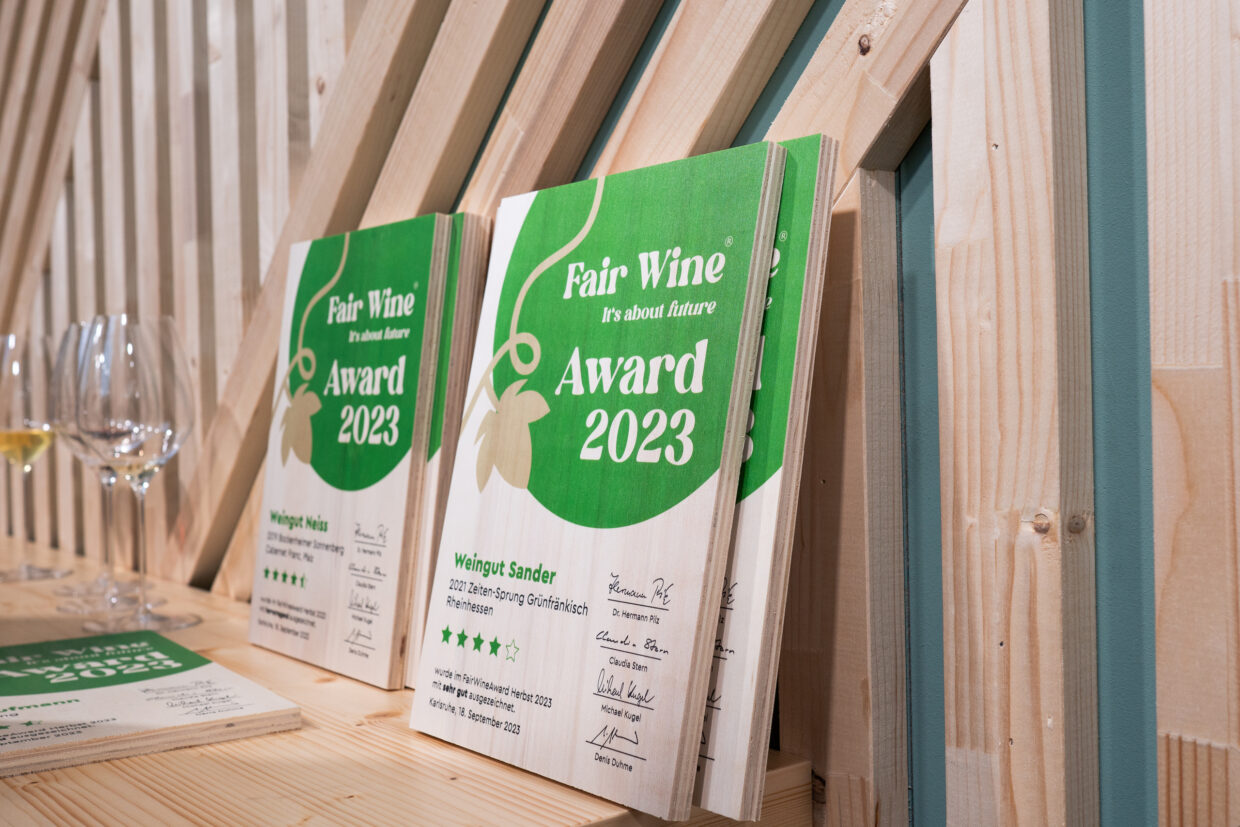 Fair Wine Award 2023 2 Networking Und Verkostung Urkunden Neis Und Sander